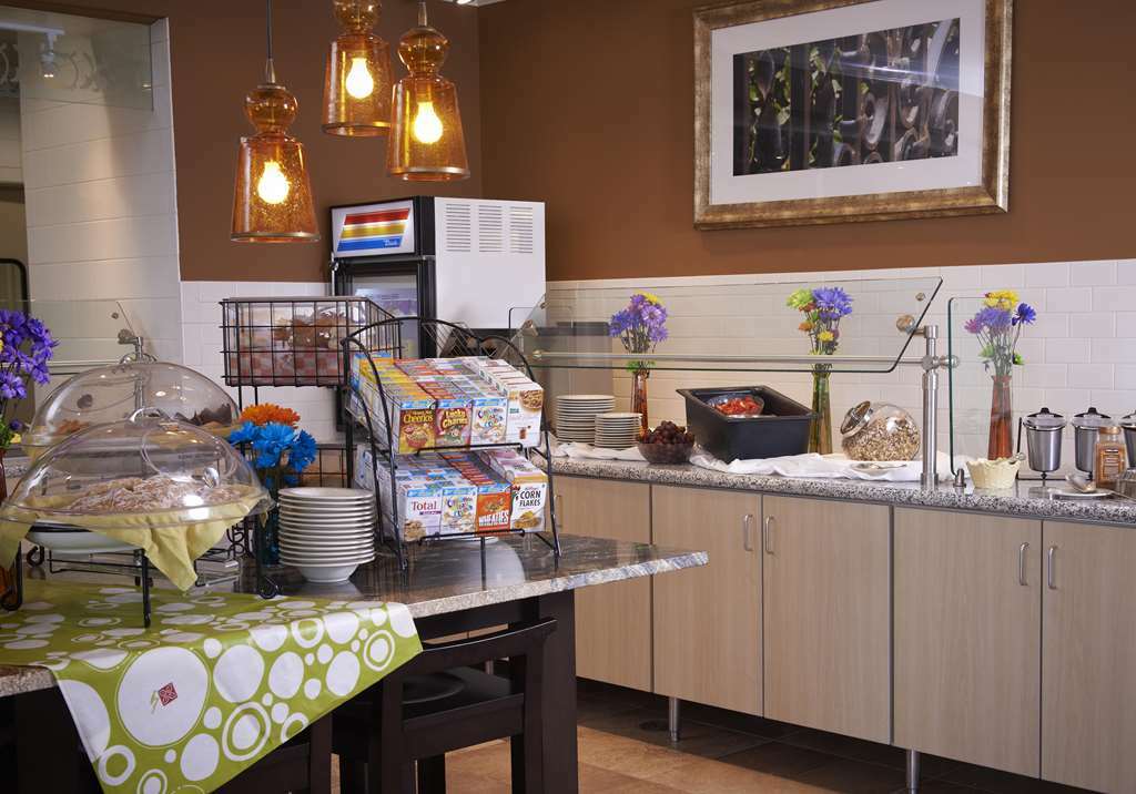 Hilton Garden Inn Minneapolis/Eden Prairie Restaurace fotografie